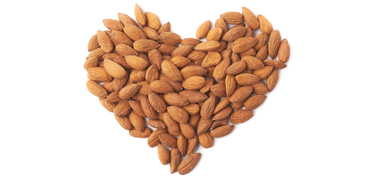 WE LOVE ALMONDS !