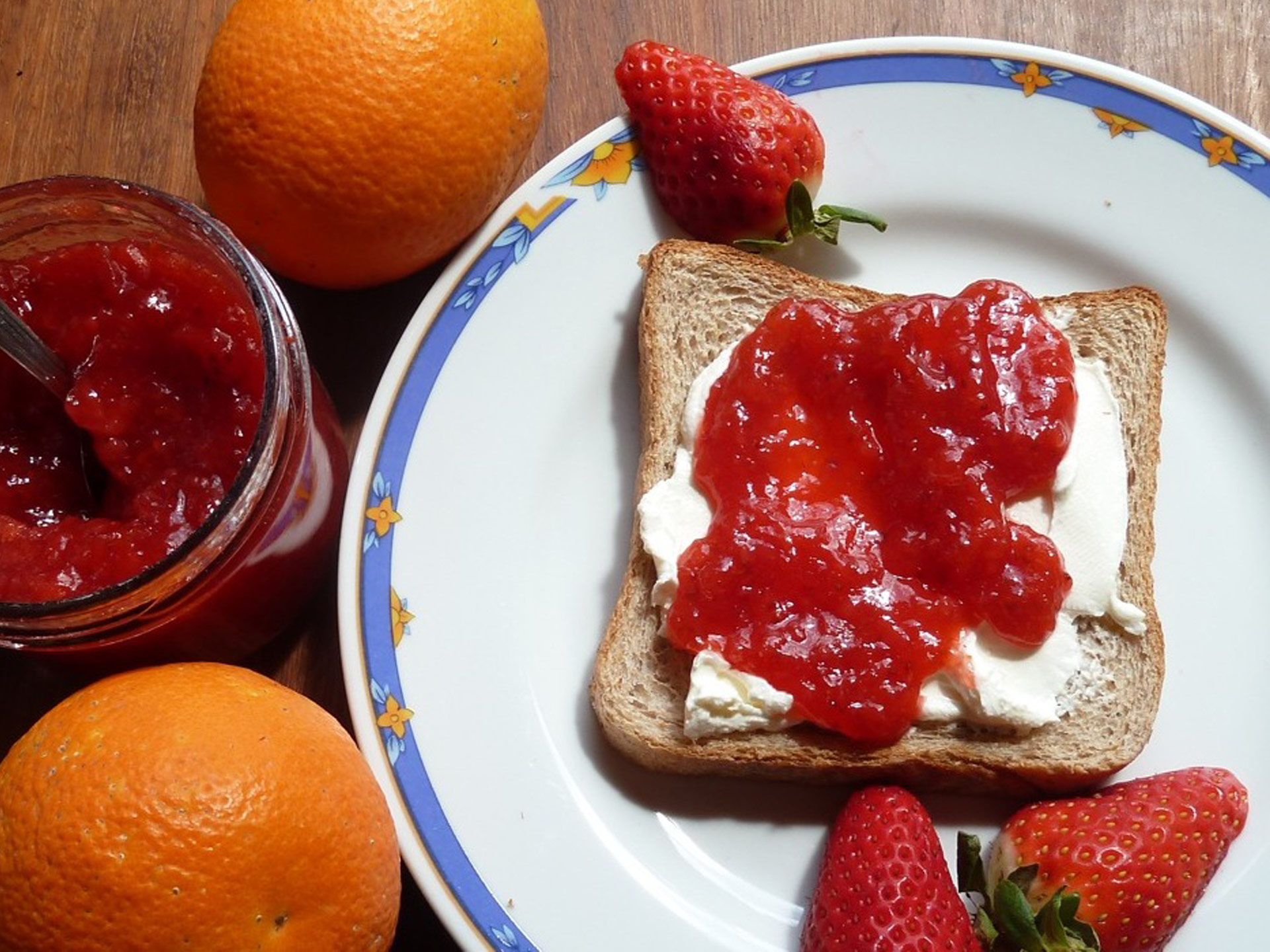 Fruchtmarmelade mit Erdbeeren und Orangen - Mallorca-Rezepte von Fet a ...