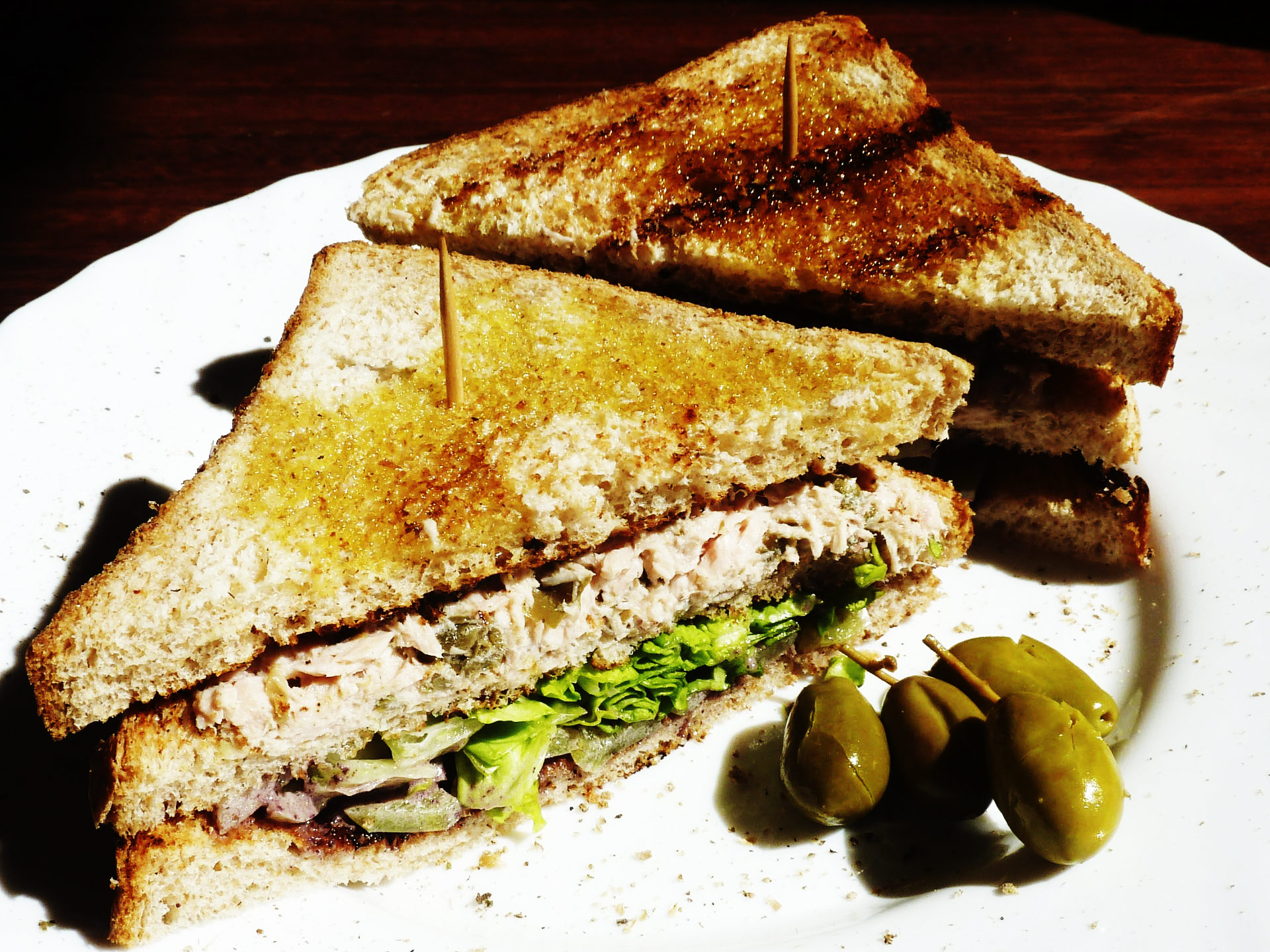 Thunfisch-Sandwich mit Kapern - Mallorca-Rezepte von Fet a Sóller
