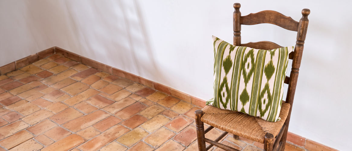 Kissenbezug 45 × 45 cm mit mallorquinischem Ikat-Stoff – Grün