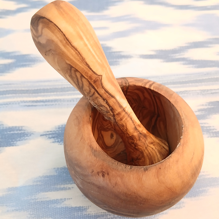 Mörser mit Stößel aus Olivenholz 10 cm
