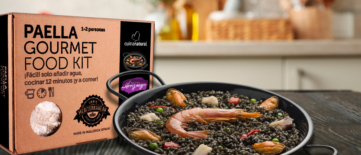 Mediterrane schwarze Paella