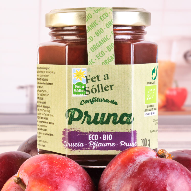 Organic plum jam Fet a Sóller