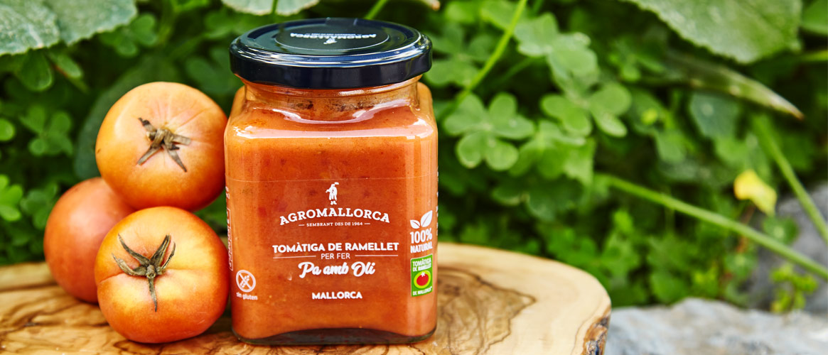 Pa amb Oli Tomatoes Ramallet sauce