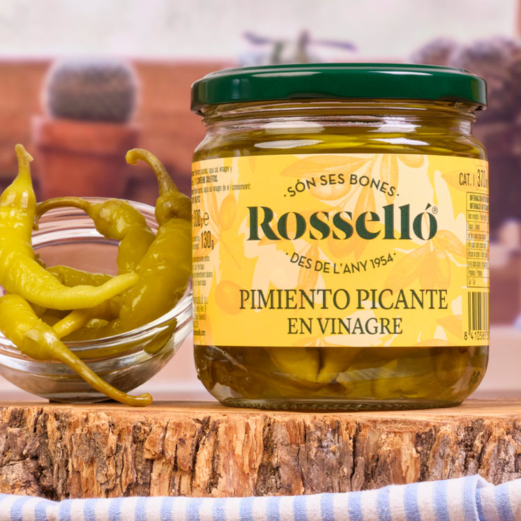 Spicy Pickled Chili Peppers (Guindilla Picante en Vinagre)