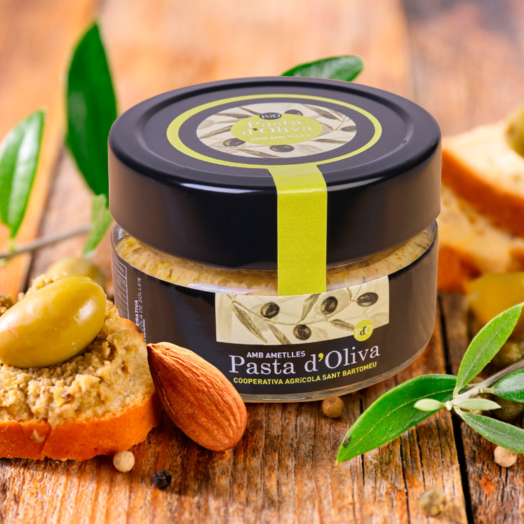 Olive paste with almonds Tapenade