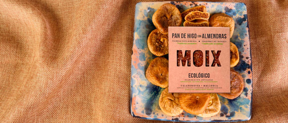 Moix Organic fig bread with almonds