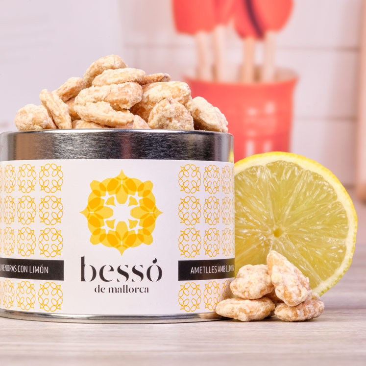 Roasted almonds with lemon Bessó de Mallorca