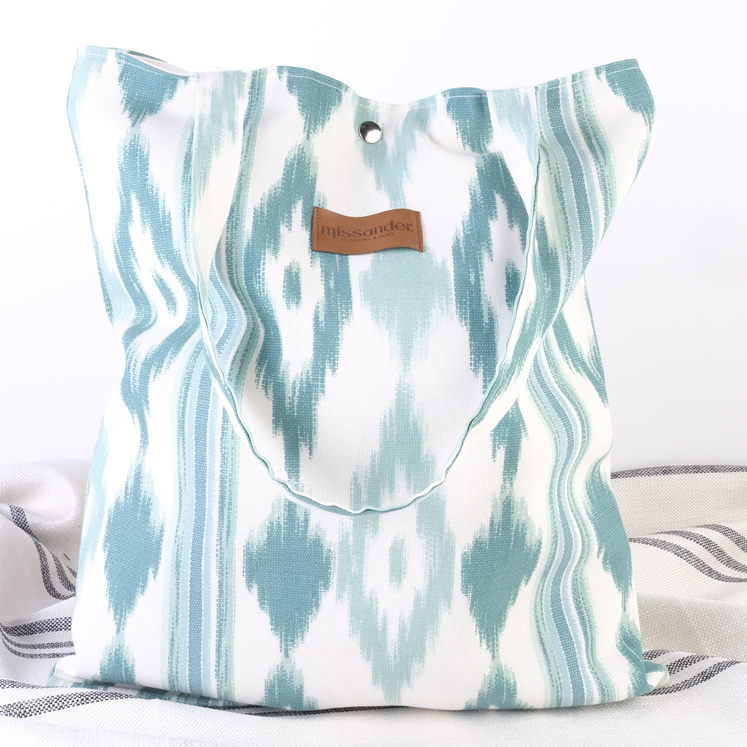 Tragetasche aus Ikat-Zungenstoff-Türkis