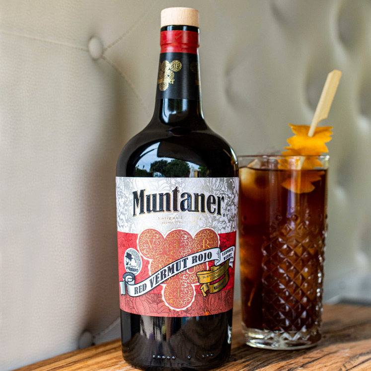 Muntaner red vermouth