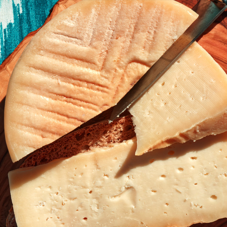 Binibeca Fromage de brebis semi-affiné à pâte ferme