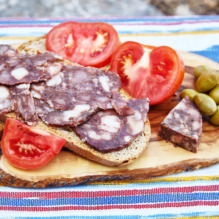 La Luna Camaiot traditional cooked sausage